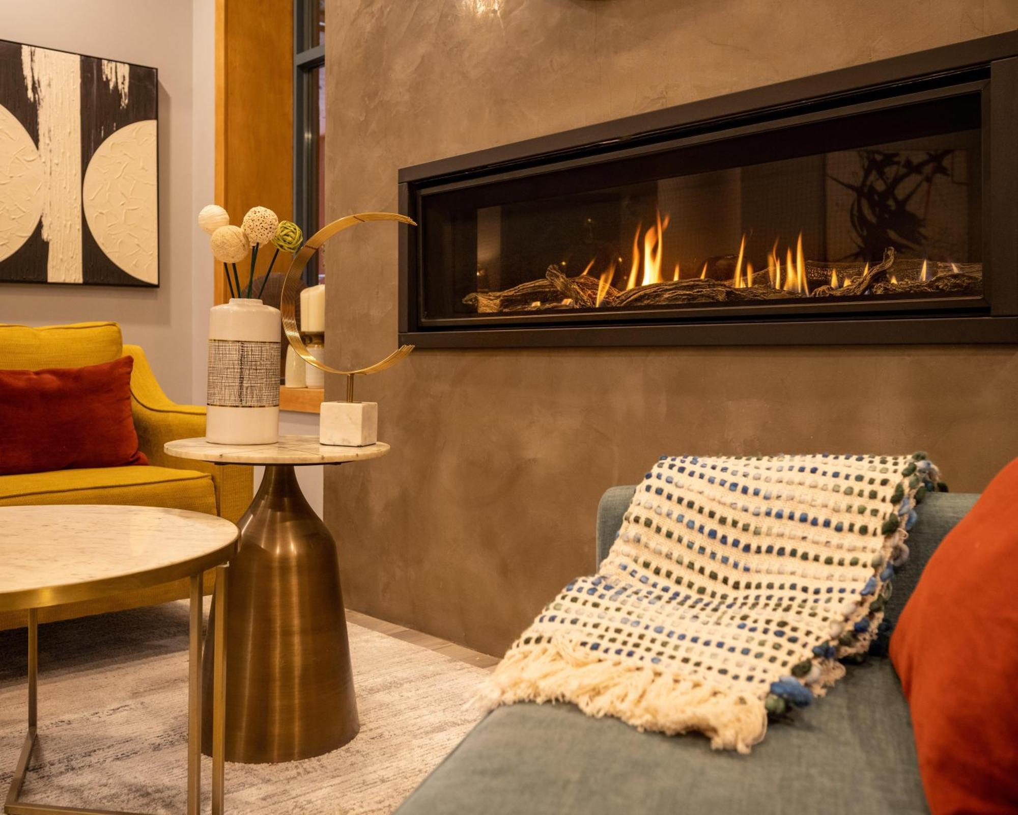 Alpenglow Lodge Studio With Park View By Mva Whistler Exterior foto